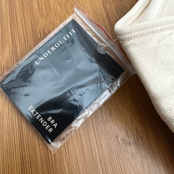 Underoutfit Wireless Everyday Bra - Medium - Picture 7 of 8